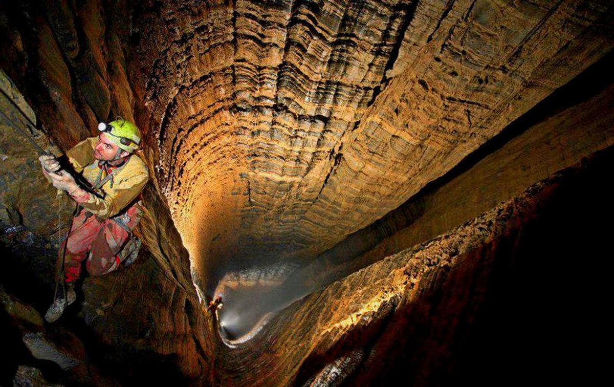 Пещера Крубера-Воронья-Абхазия.jpg